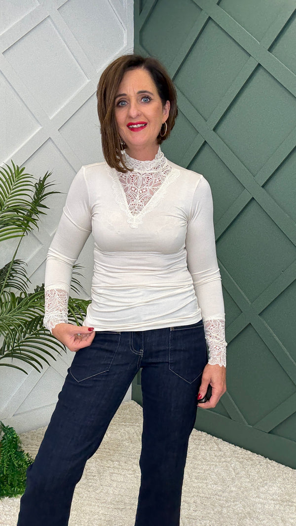 Myra Top