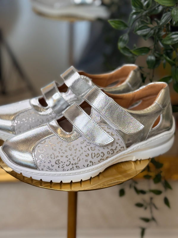 Softmode Chrissy Silver Shoe