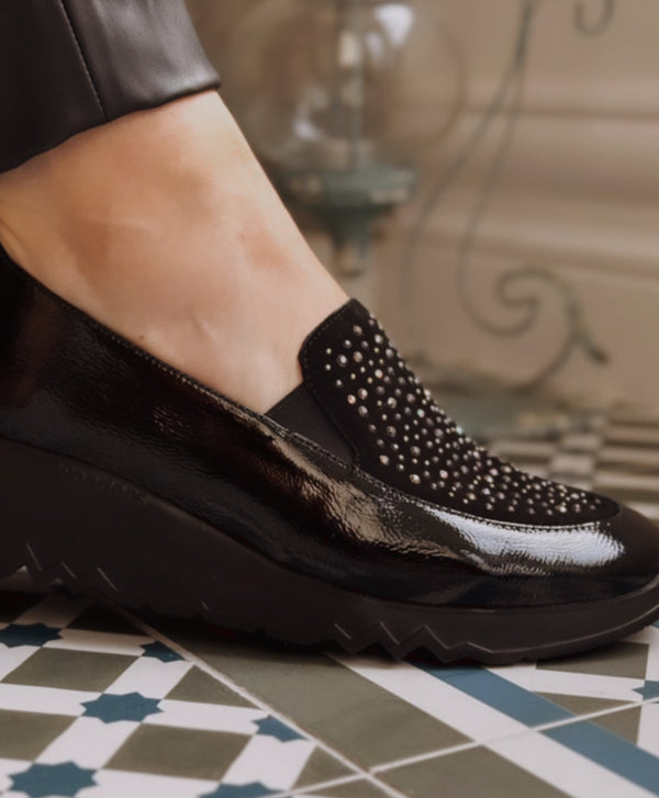 Wonders Evelyn Black & diamonte Shoe