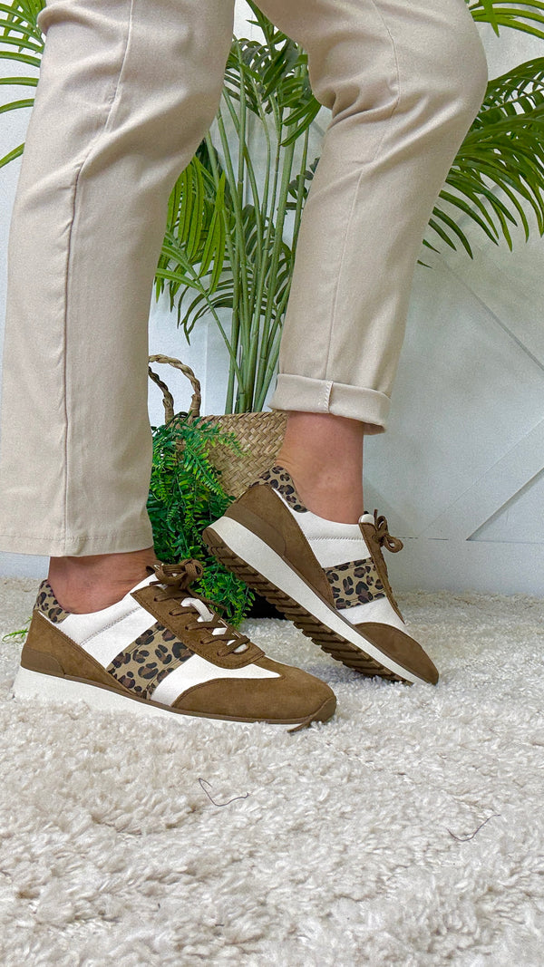 Caprice Clara Brown/leopard Trainer