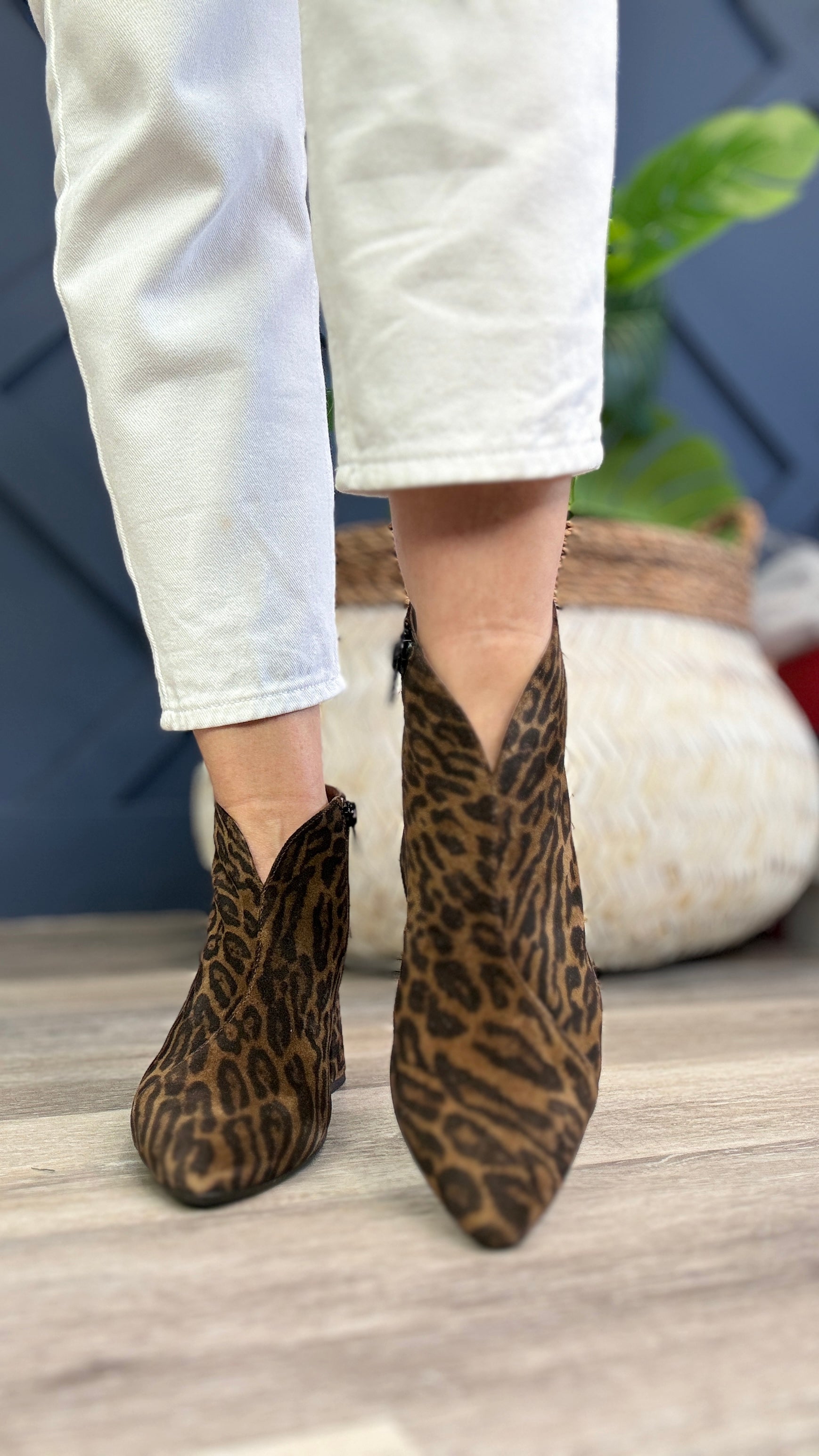 Boden leopard boots online