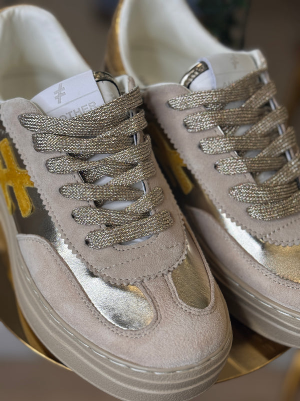 Another Trend Platform Rosanna Trainer