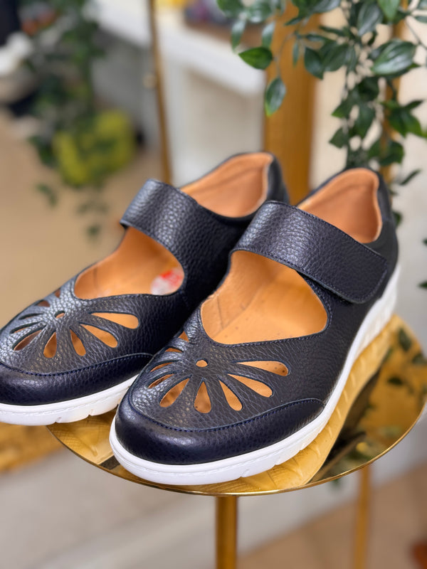 Softmode Moya Navy Shoe