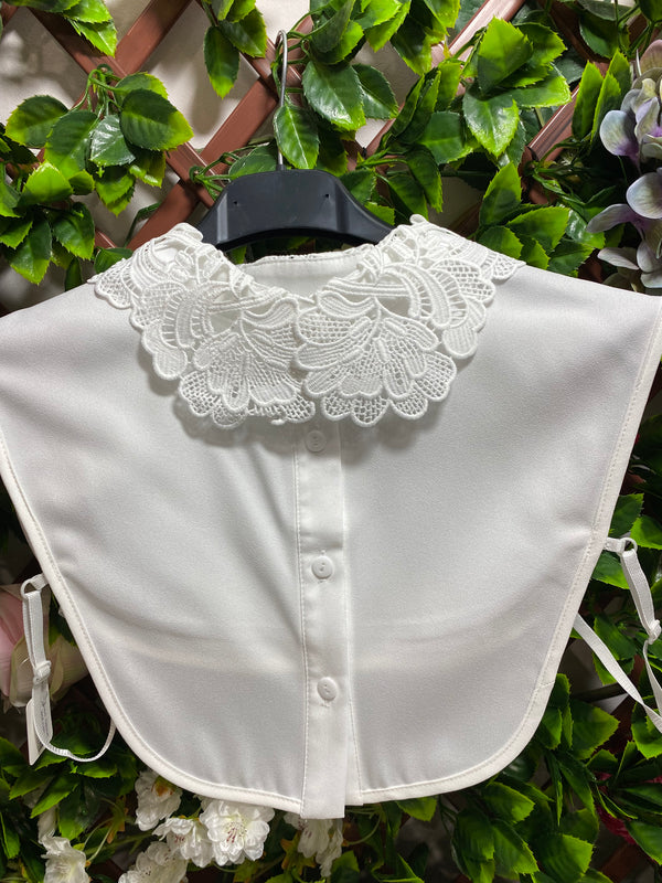 Matilda Winter White Lace Collar